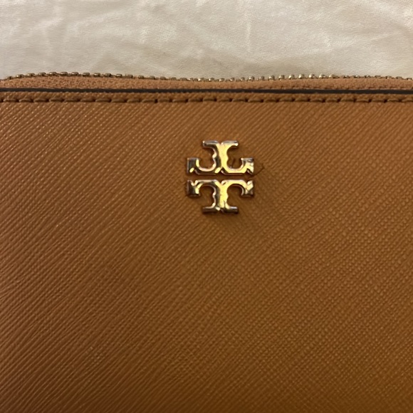 Tory Burch Wallet - Picture 3 of 7